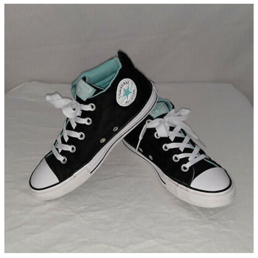 Converse girls size 1 shoes